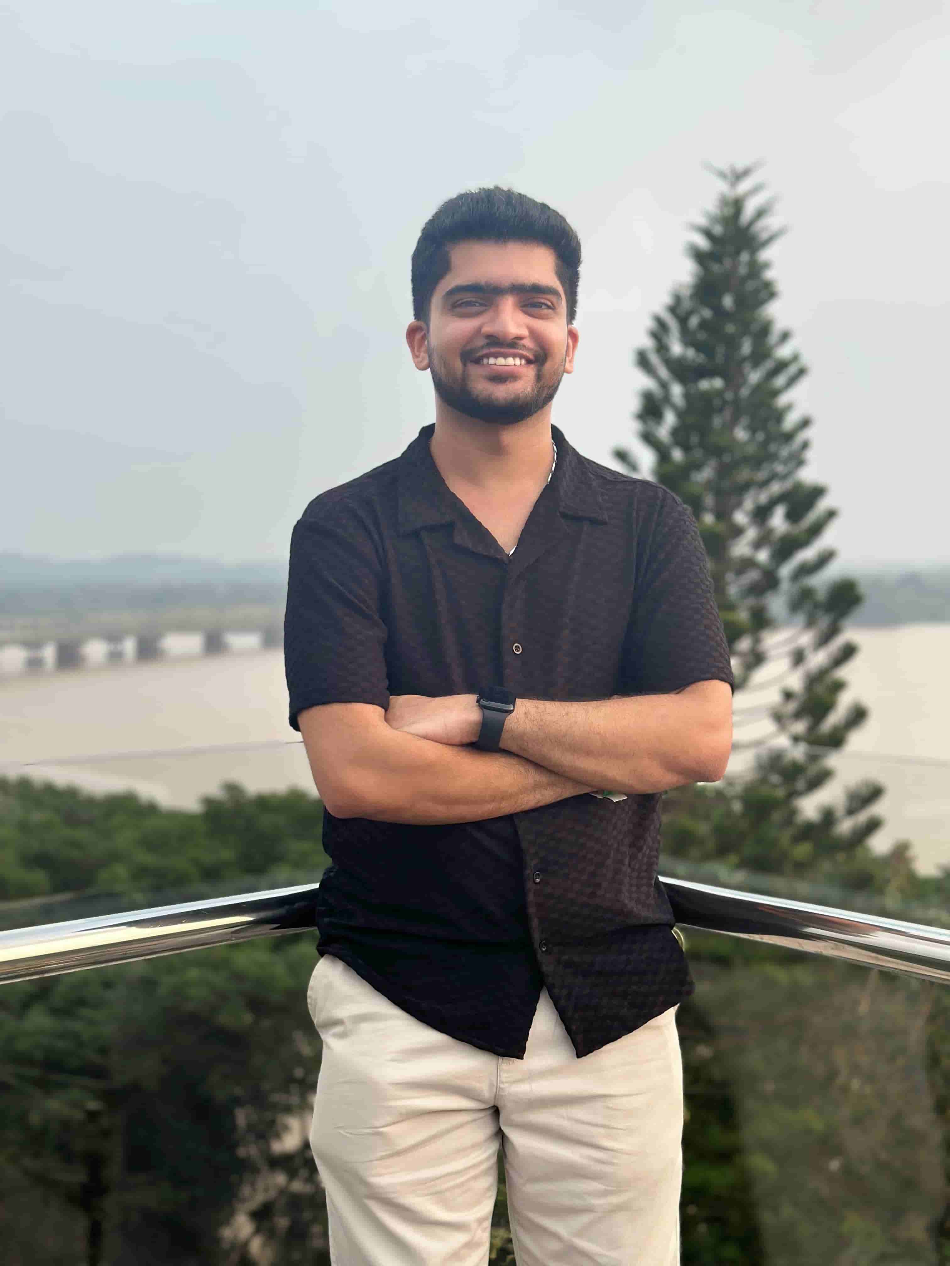 Dr. Kedar Mahendra Kodkany, Batch of 2014-15